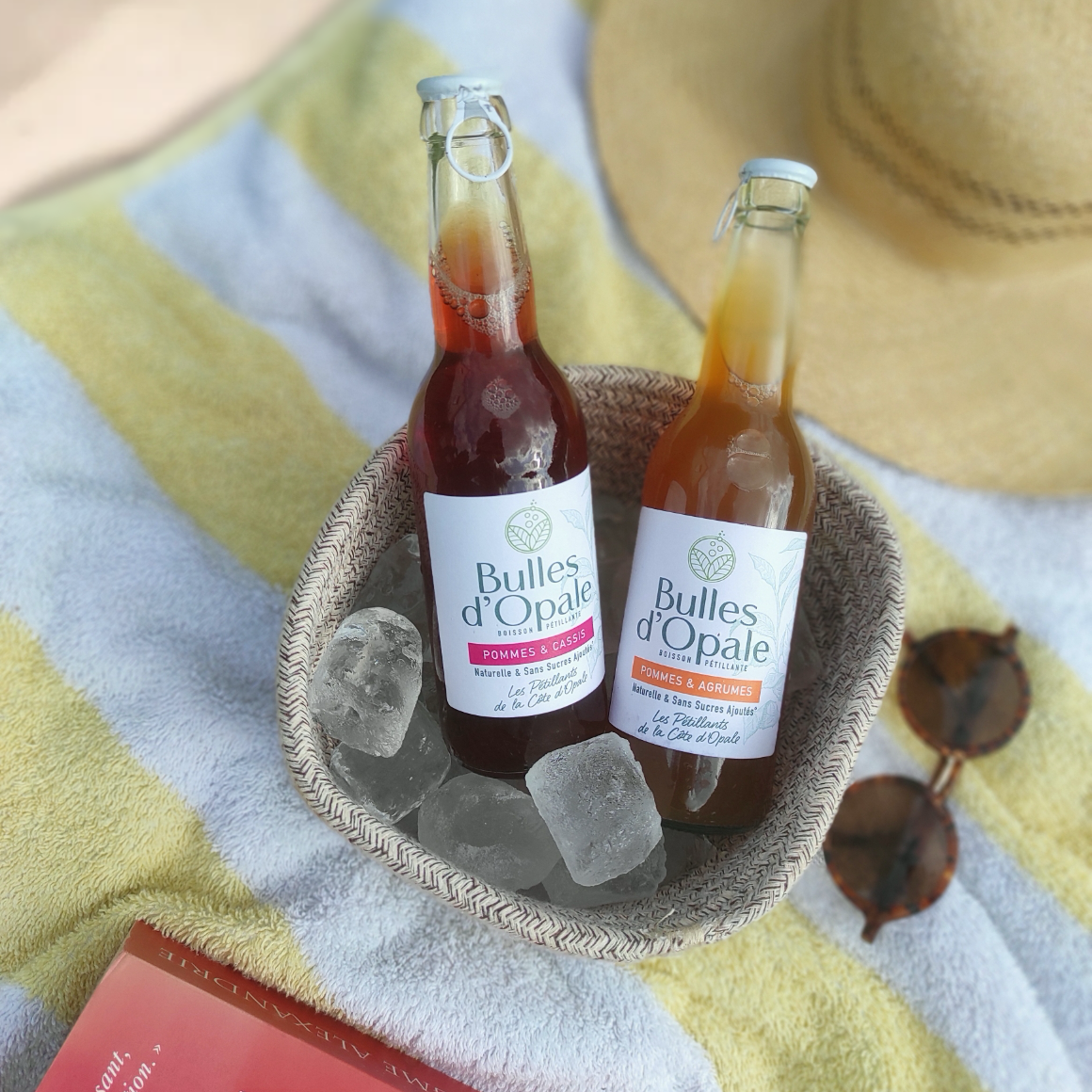 Bouteilles Pétillants Bulle d'Opale sur la plage